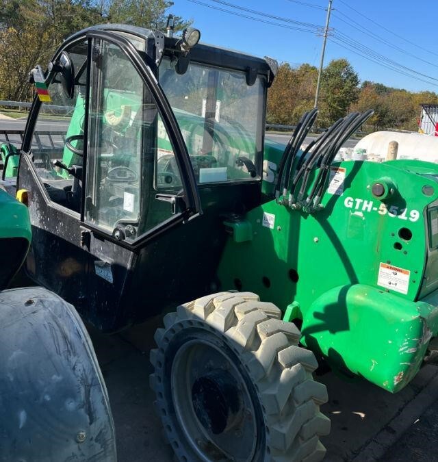 2017 Genie GTH-5519 Picture 2 2017 Genie GTH-5519-2