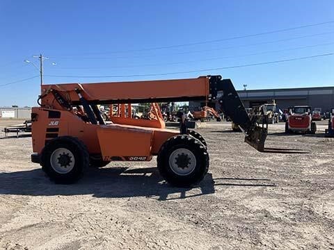 2017 SkyTrak 6042 Picture 3 2017 SkyTrak 6042-3