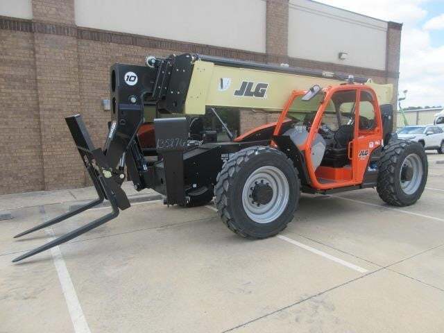 2025 JLG 1055-2