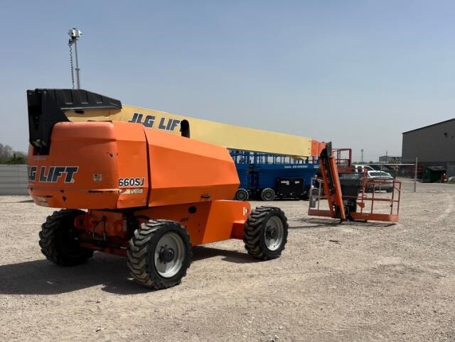 2017 JLG 660SJ-9