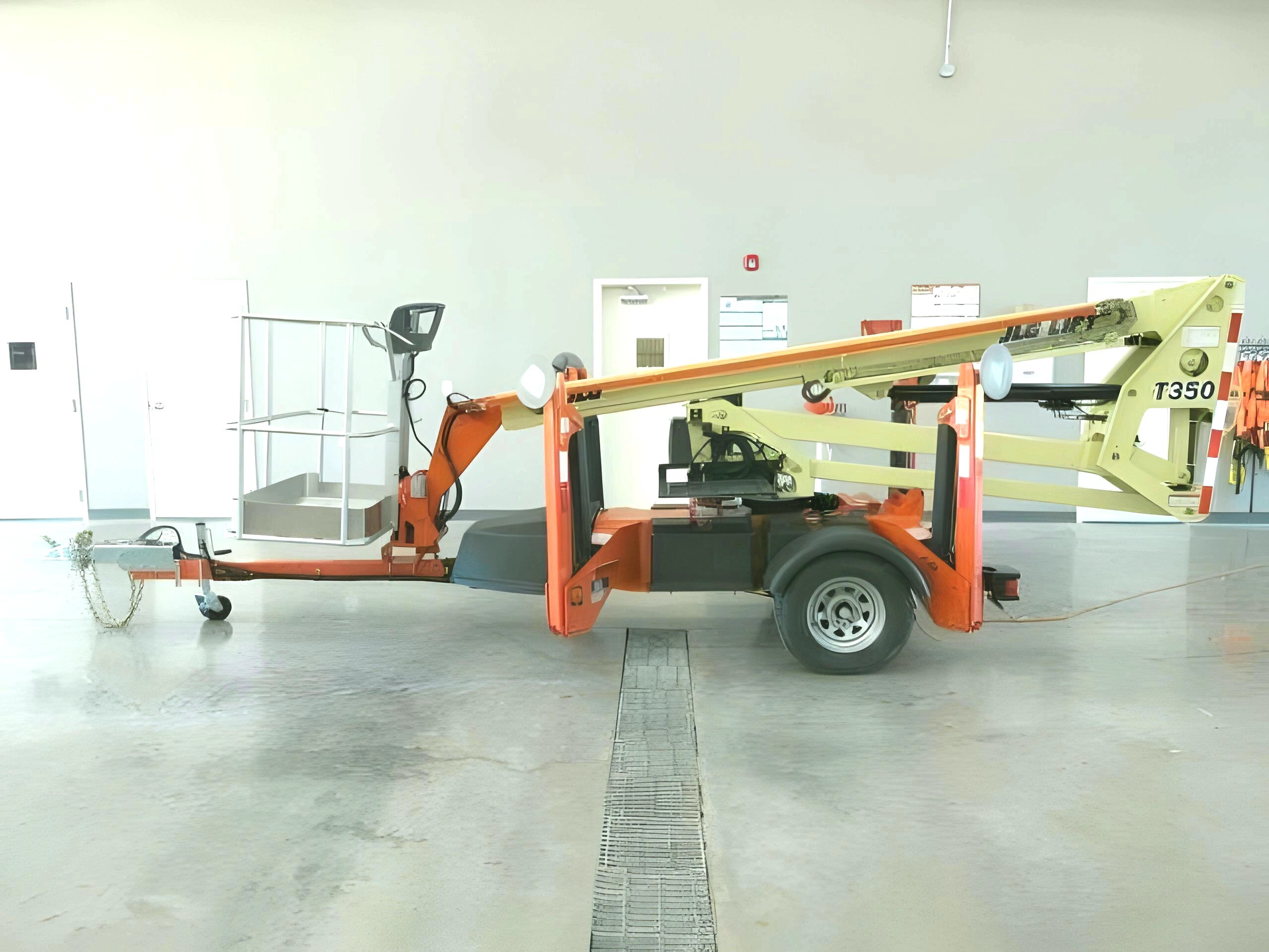2024 JLG T350