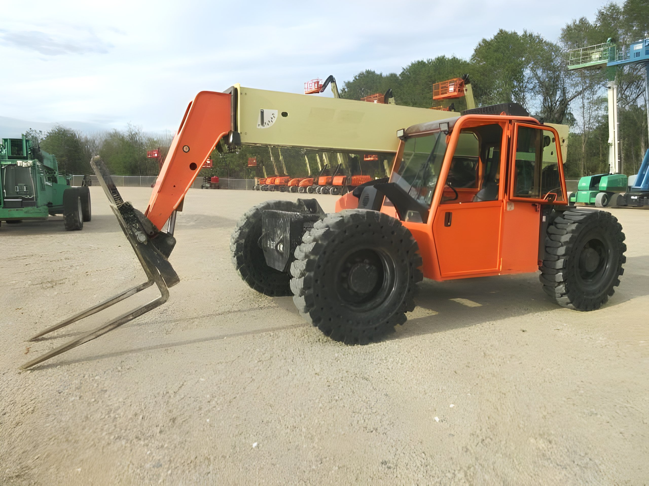 2015 JLG G9-43A