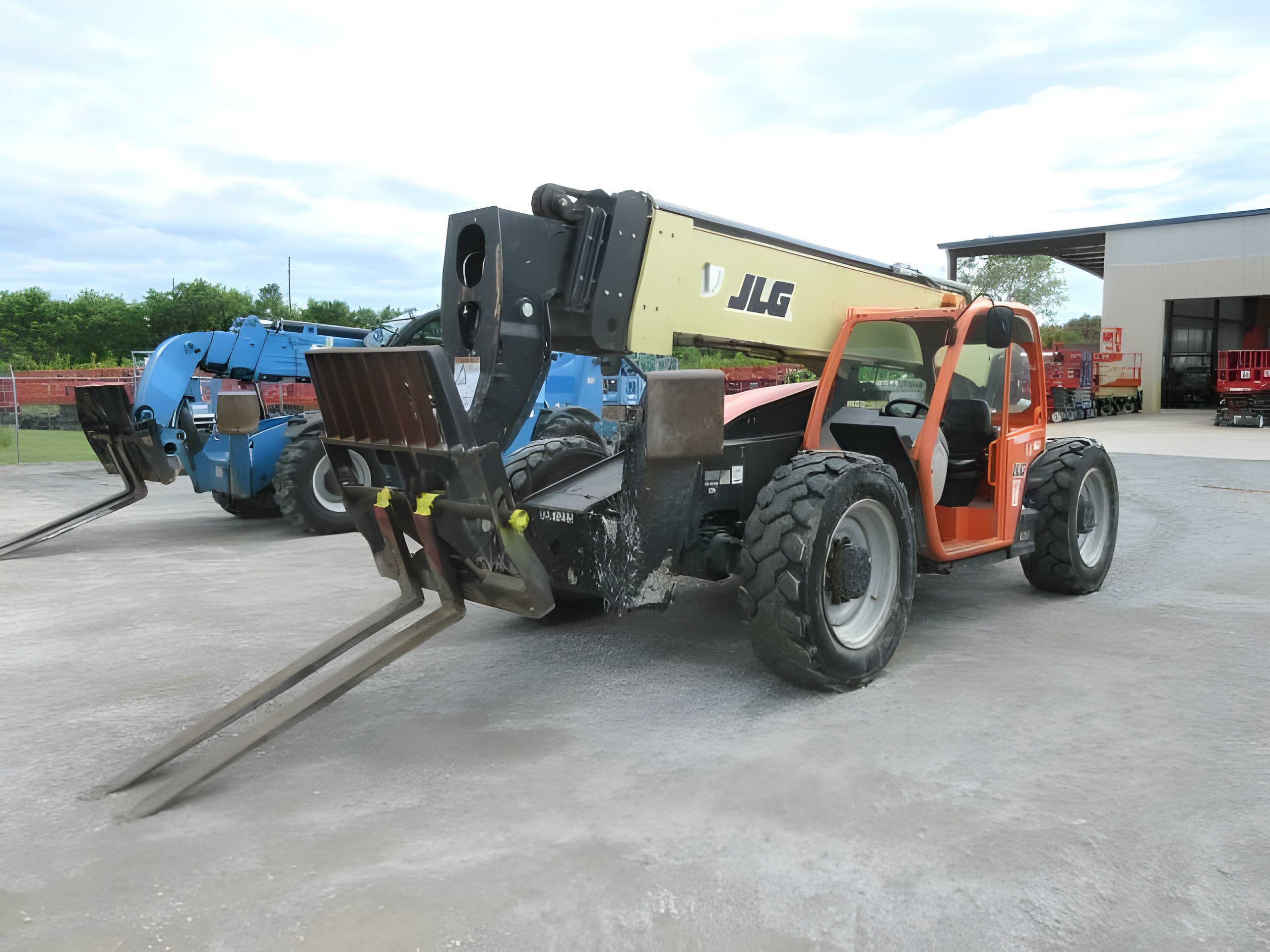 2019 JLG 1255