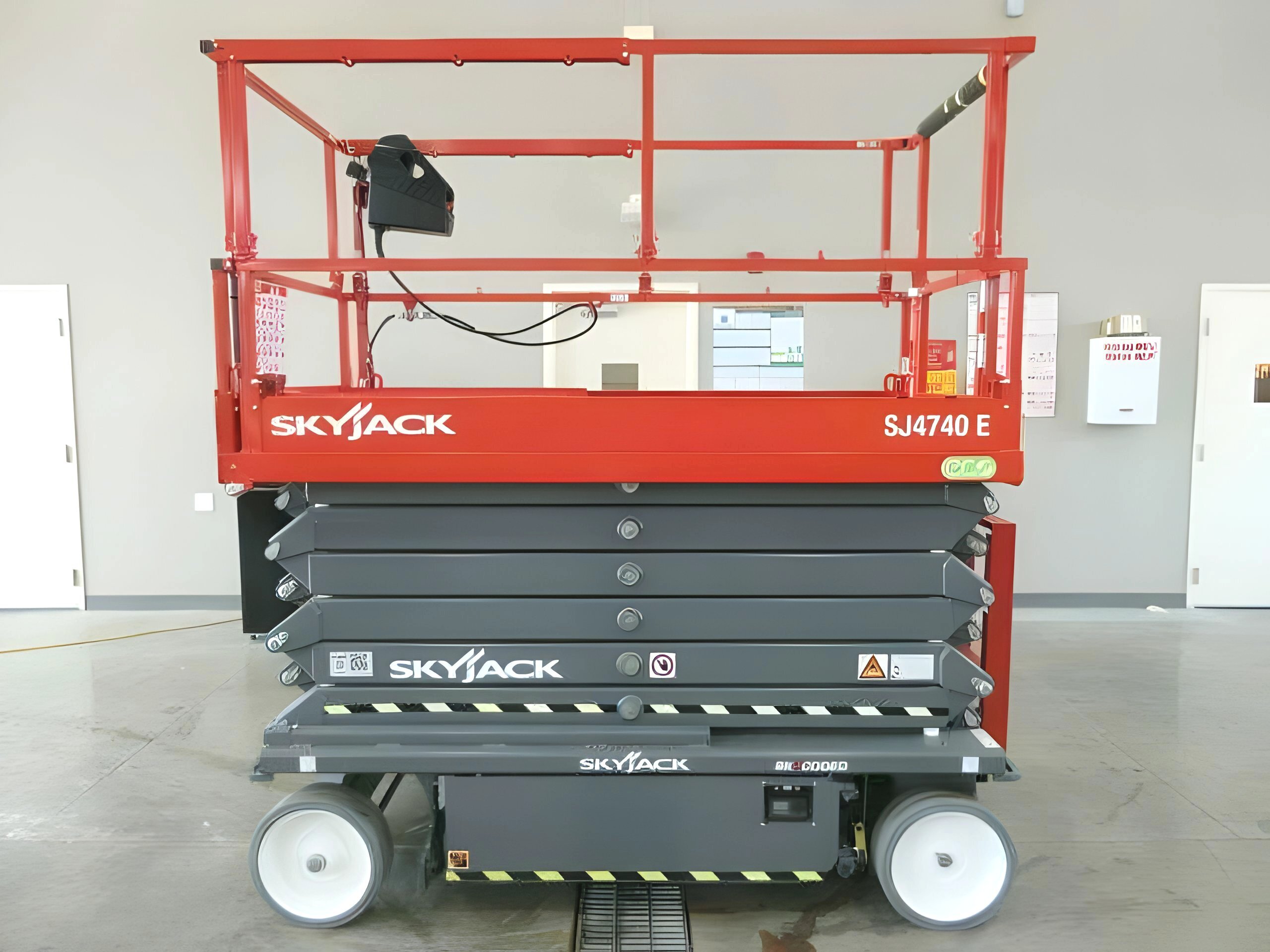 2025 Skyjack SJ4740E