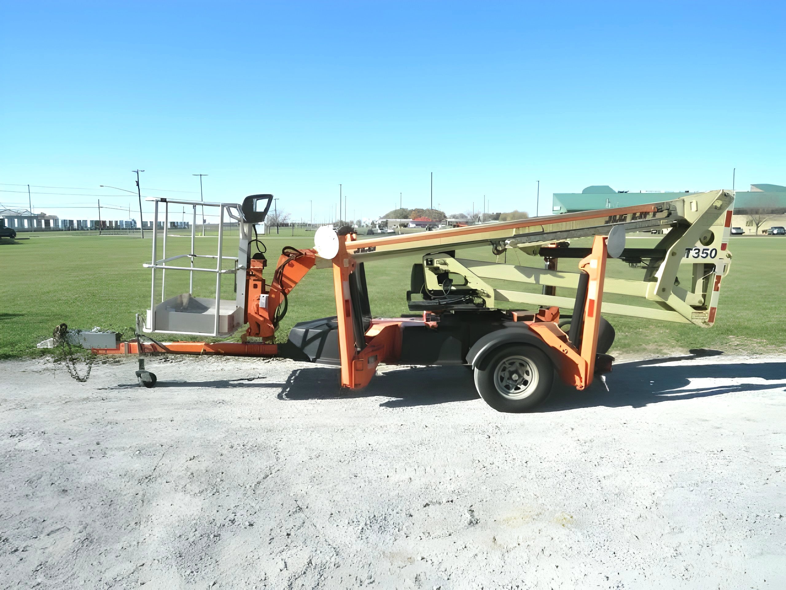 2018 JLG T350