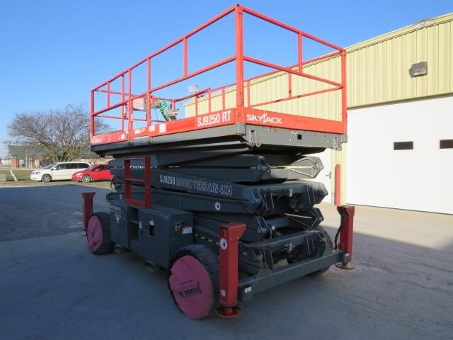 2013 Skyjack SJ9250 RT-2