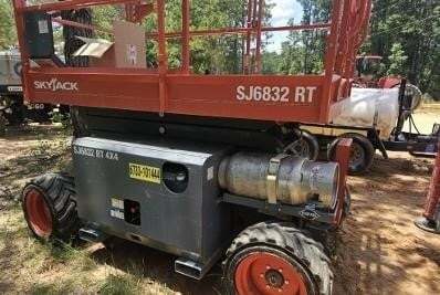 2017 Skyjack SJ-6832RT-2