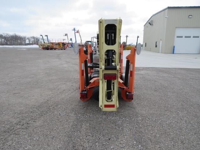 2018 JLG T350-7