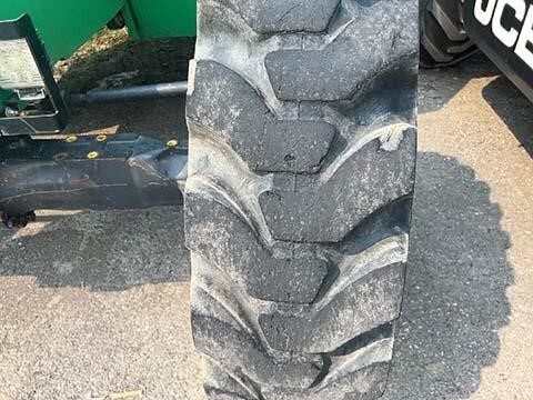 2015 SkyTrak 8042-17