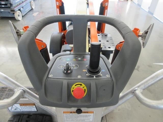2024 JLG T350-10