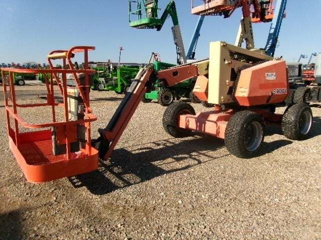 2018 JLG 340AJ