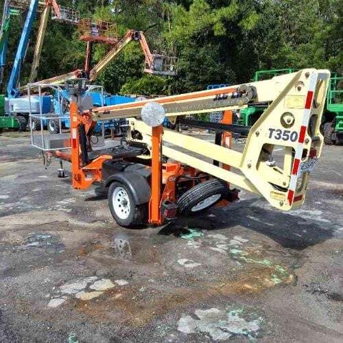 2018 JLG T350-5