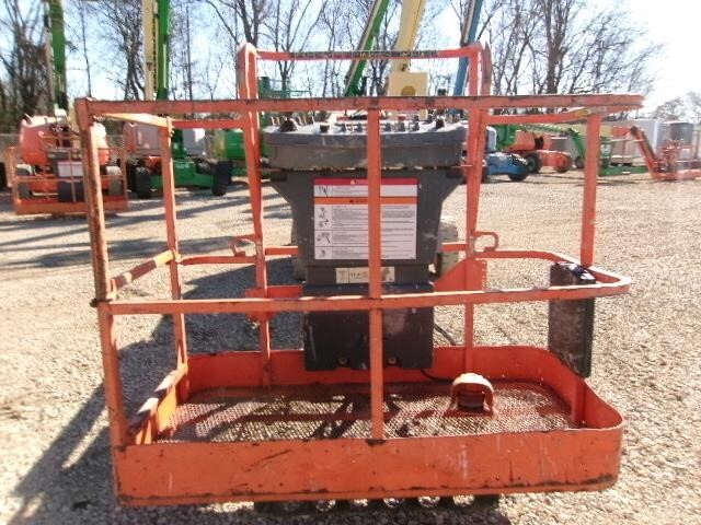 2015 JLG E450AJ-13