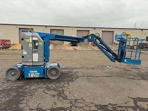 2017 Genie Z-30/20N RJ-4