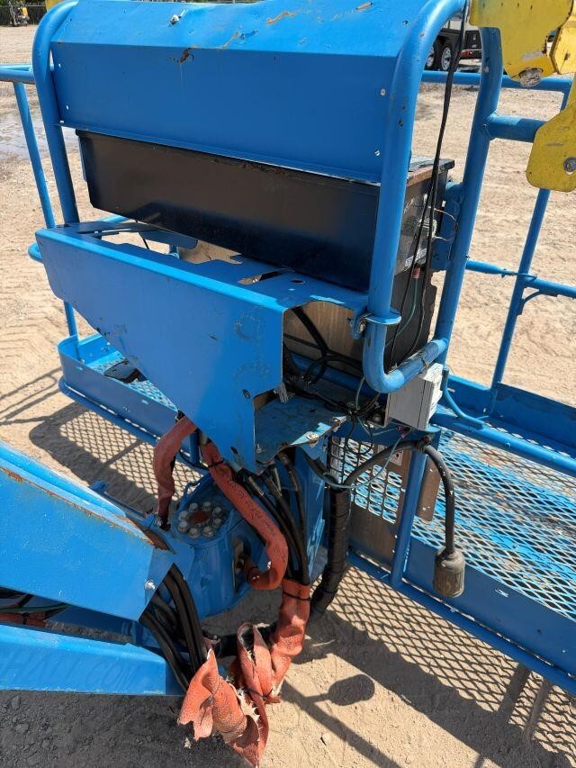 2018 Genie S-85XC-40