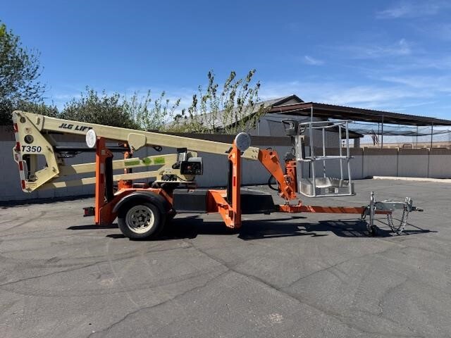 2019 JLG T350-5