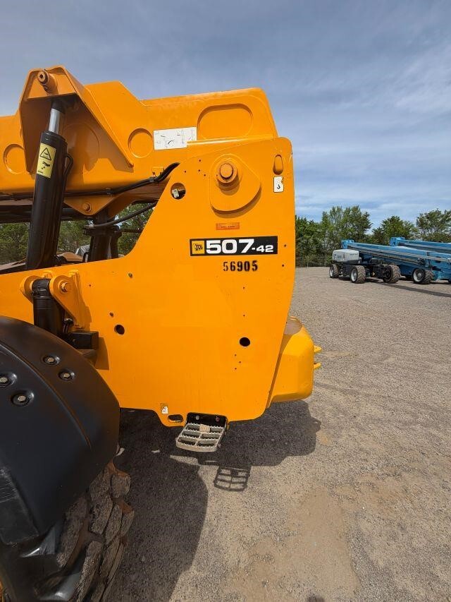 2019 JCB 507-42-3