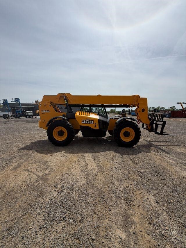 2019 JCB 507-42-7