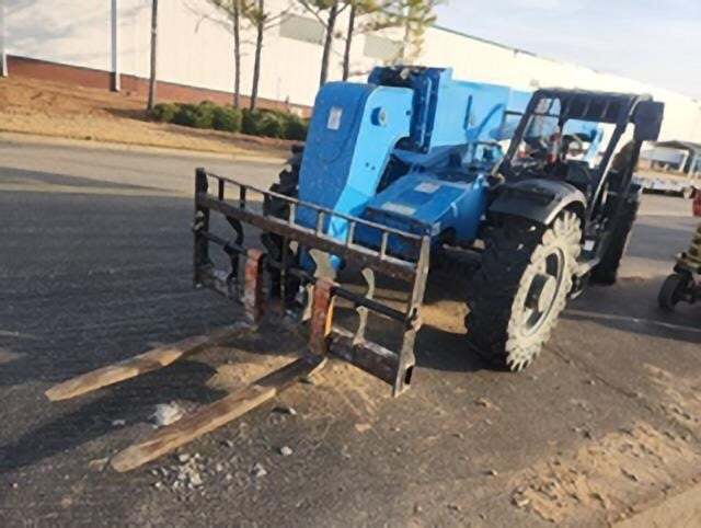 2017 Genie GTH 844-10