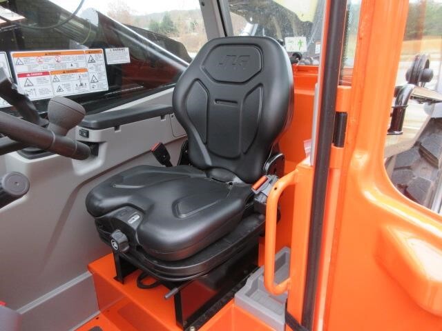 2025 JLG 1055-26