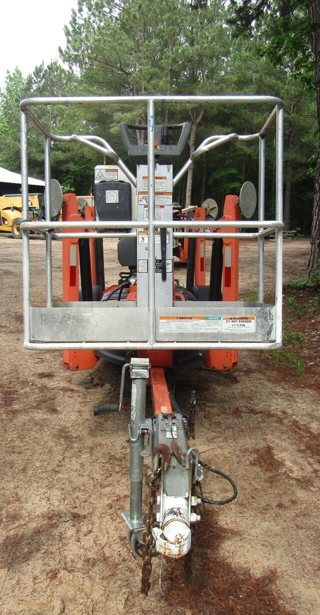 2018 JLG T350-10