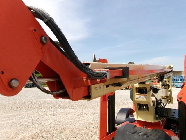 2023 JLG T500J-12