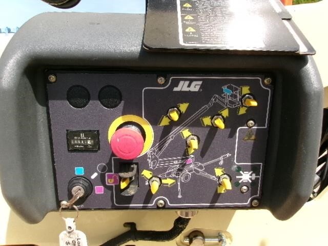 2023 JLG T500J-17