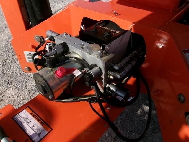 2023 JLG T500J-10