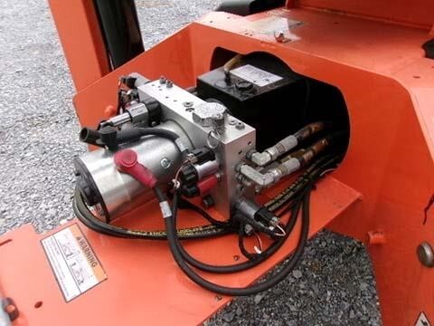 2018 JLG T500J-17