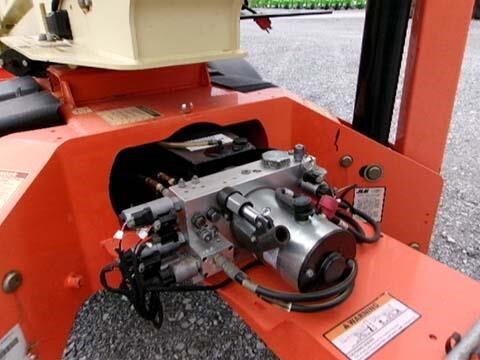 2018 JLG T500J-18