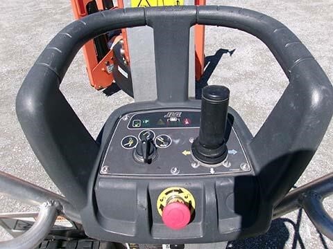 2019 JLG T500J-15