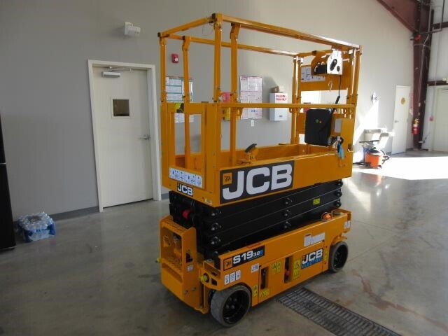 2025 JCB S1932E-19