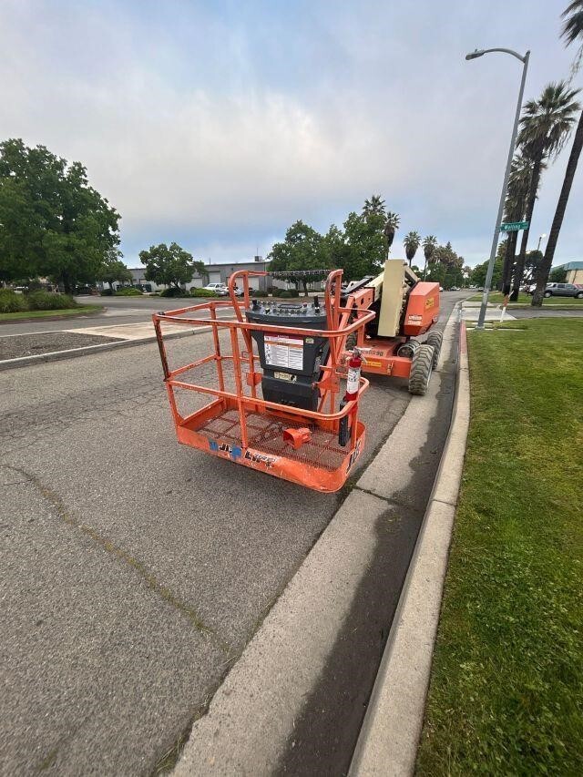 2018 JLG 340AJ-2