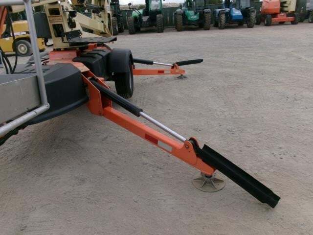 2019 JLG T350-23