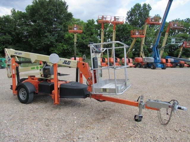 2019 JLG T350-4