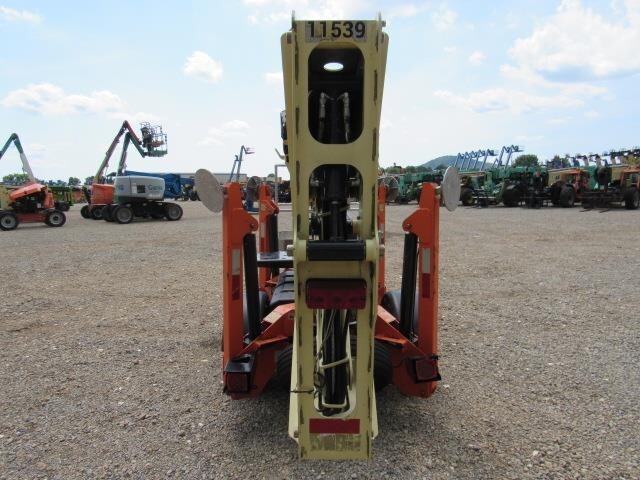 2019 JLG T350-7