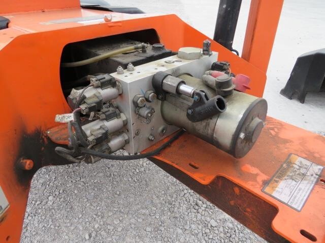 2019 JLG T350-16