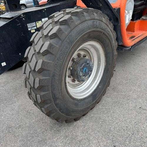 2019 JLG 1055-6