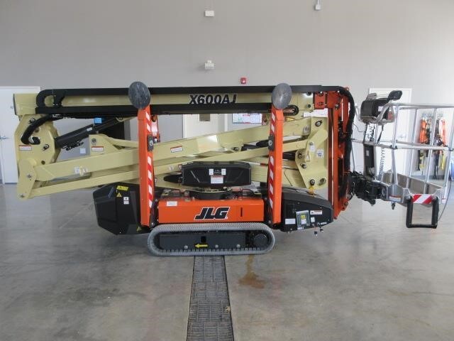 2026 JLG X600AJ