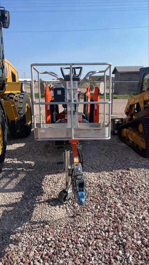 2023 JLG T350-4