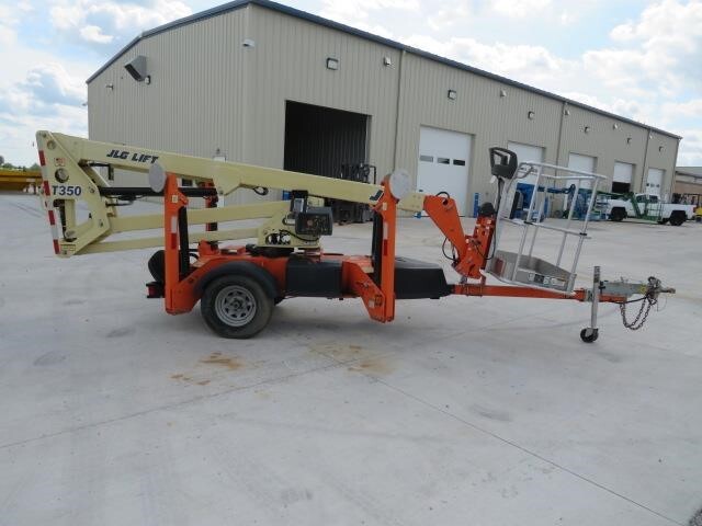2019 JLG T350-5