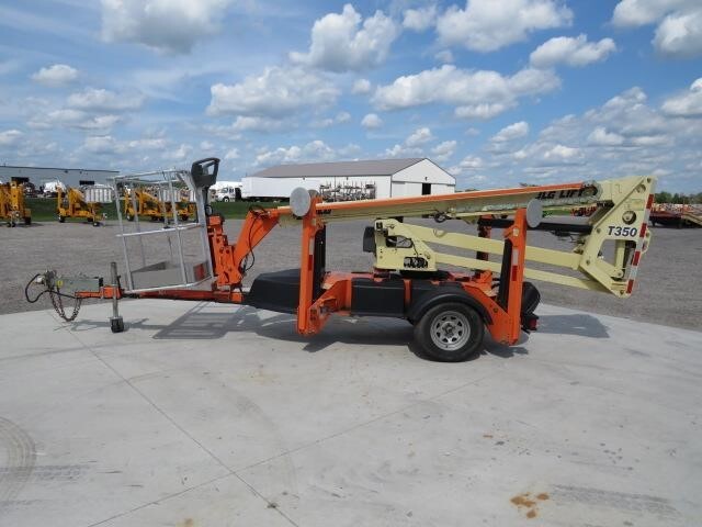 2019 JLG T350
