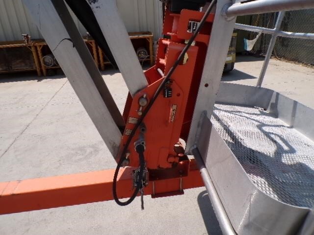 2019 JLG T500J-15