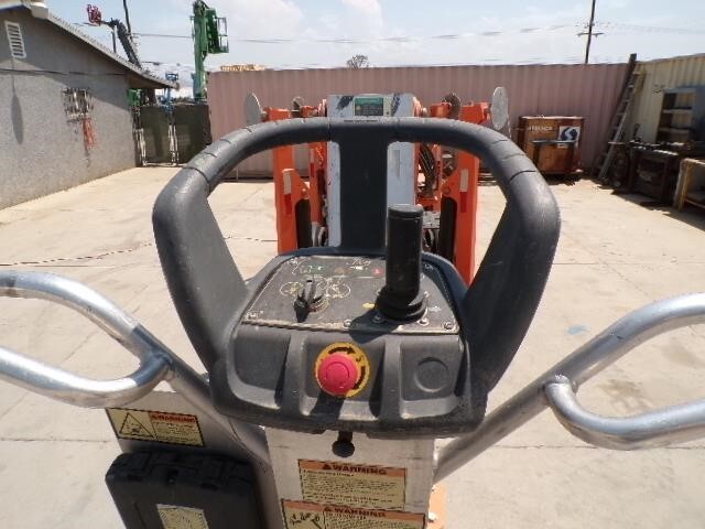 2019 JLG T500J-17