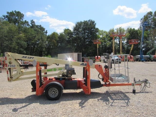2019 JLG T350-5