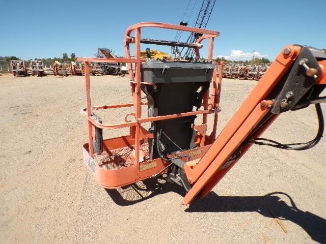 2018 JLG 340AJ-17