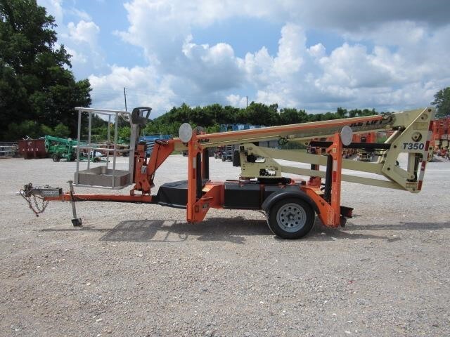 2019 JLG T350