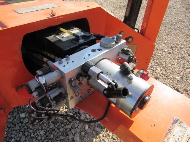 2019 JLG T350-22