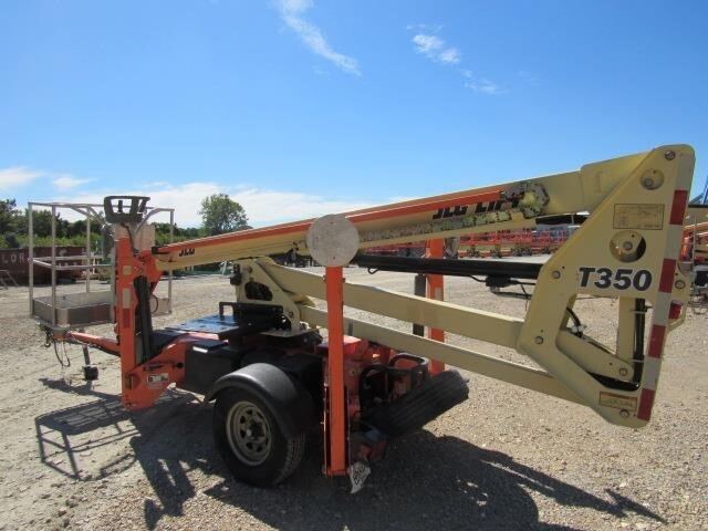 2020 JLG T350-8