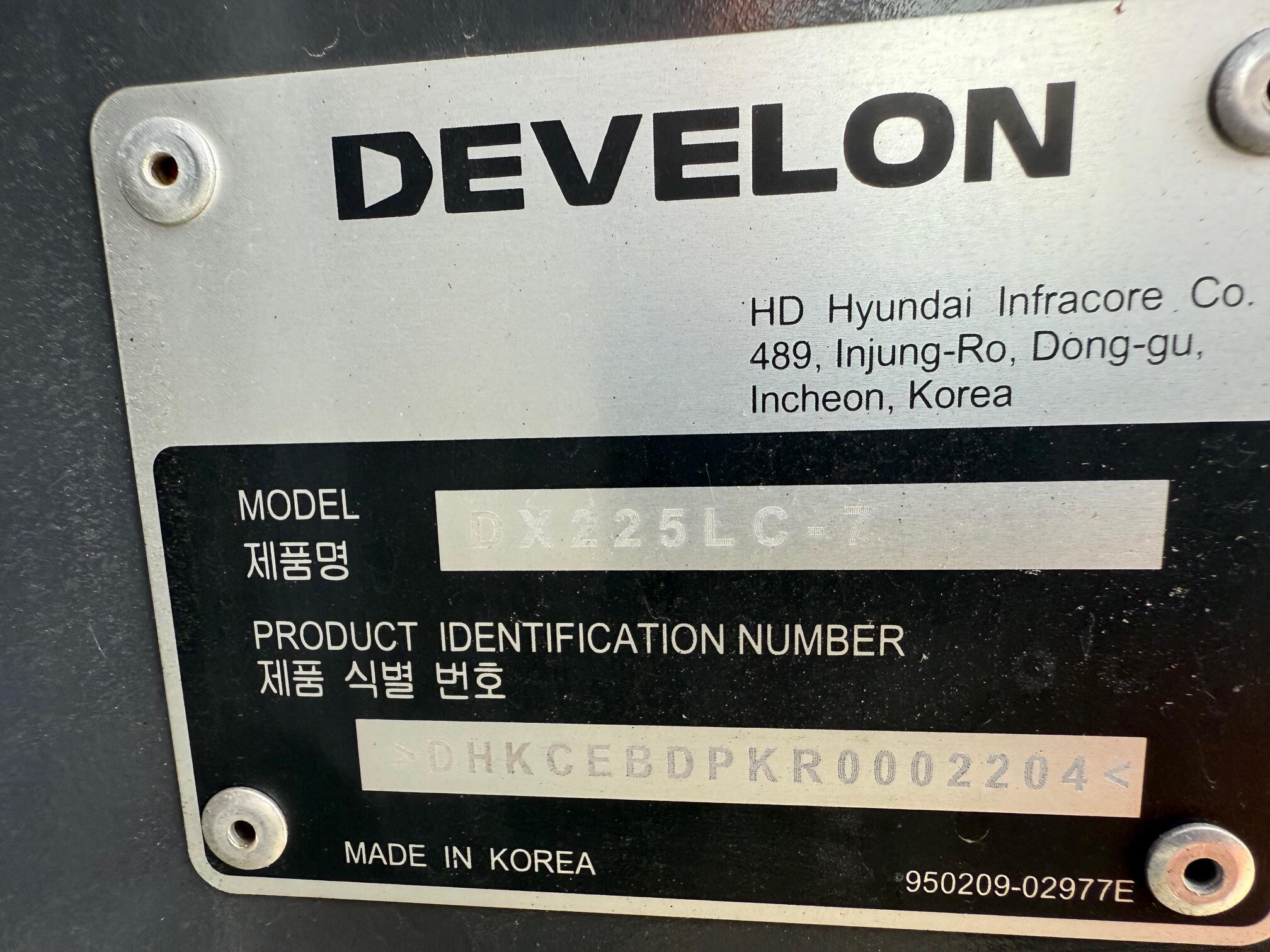 2025 Develon DX225 LC-7
